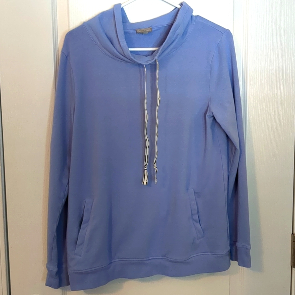 Funnel neck casual pullover